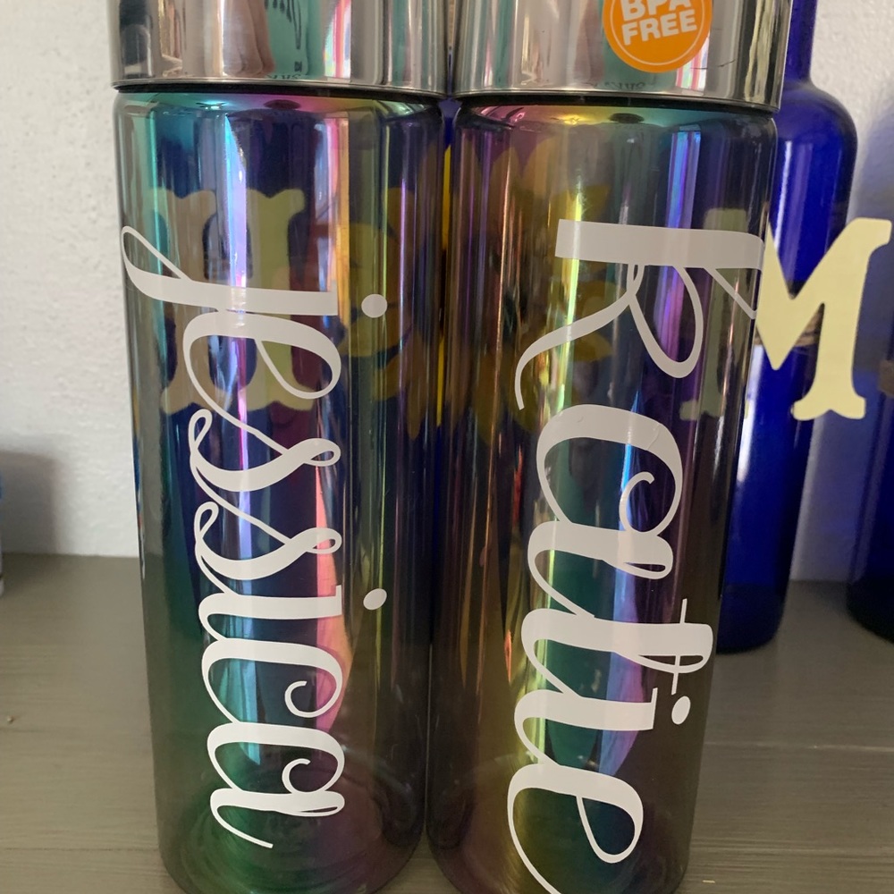Personalized iridescent water bottle